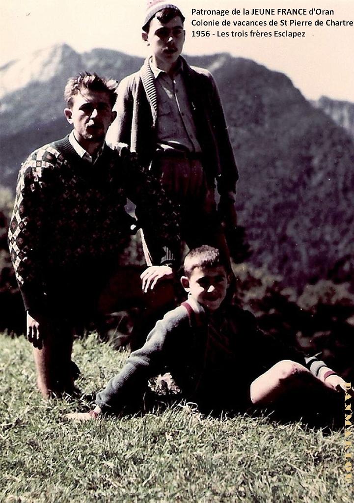 COLO JEUNE FRANCE 1956 trois freres Esclapez en couleur.jpg